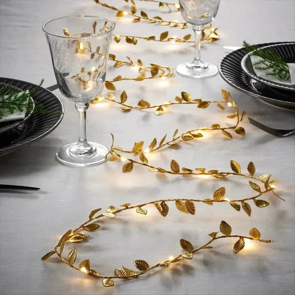 Cordão de Luzes LED Decorativo com Folhas Douradas KBN