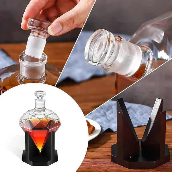 Decanter de Vidro em Formato Diamante com Suporte de Madeira KBN