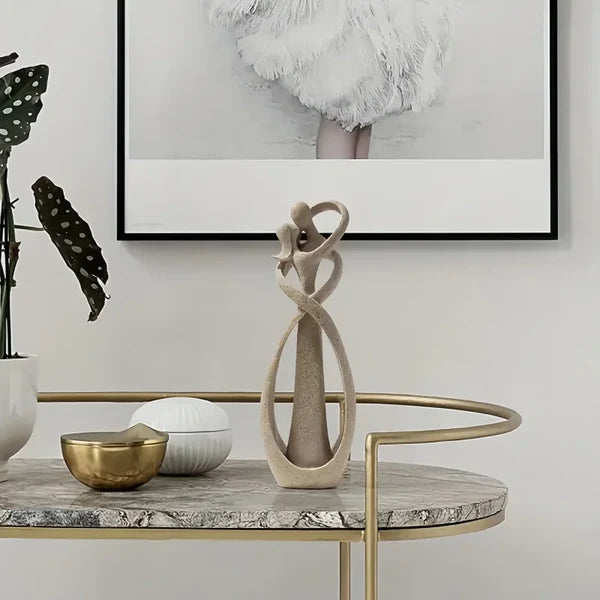 Escultura Abstrata Casal Beijando em Resina para Decoração KBN