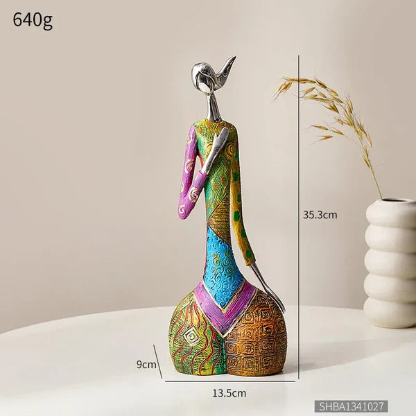 Escultura Abstrata Estilo Nórdico em Resina para Decoração KBN