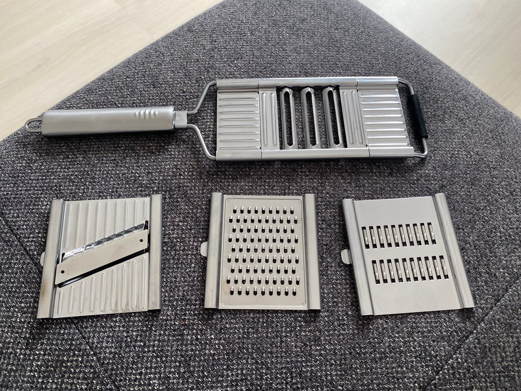 Ralador Multiuso KBN em Aço Inoxidável FlexGrate