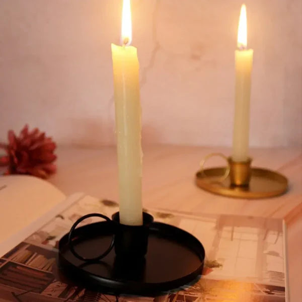 Castiçal de Metal com Alça Portátil para Mesa e Decoração KBN