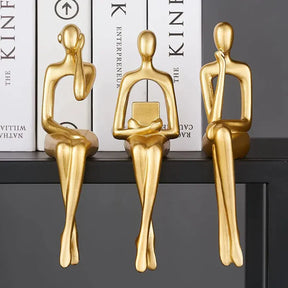 Escultura Abstrata Pensador em Resina Dourada para Sala e Escritório KBN