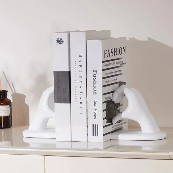 Escultura Apoio de Livros Mãos Douradas para Sala e Quarto KBN