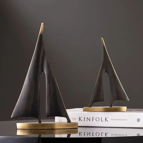 Escultura Barco Veleiro em Resina para Sala e Quarto KBN