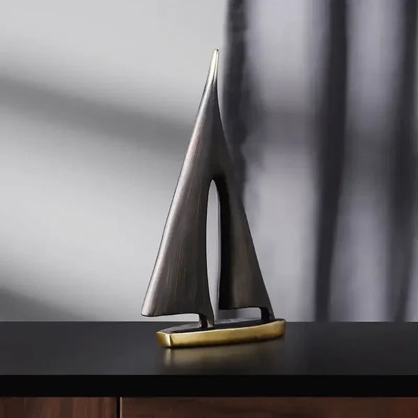Escultura Barco Veleiro em Resina para Sala e Quarto KBN