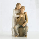 Escultura Casal em Resina para Sala KBN