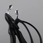 Escultura de Casal Dançando em Resina Estilo Nórdico para Sala KBN