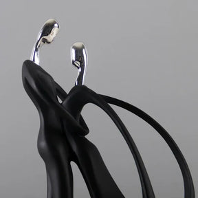 Escultura de Casal Dançando em Resina Estilo Nórdico para Sala KBN