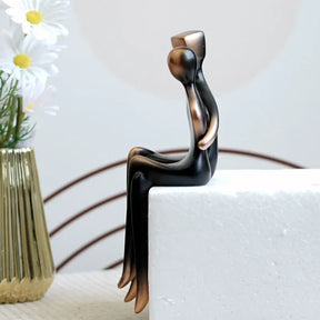Escultura de Casal em Resina Bronze para Decorar Sala KBN
