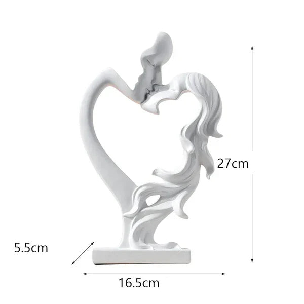 Escultura Nórdica de Casal se Beijando em Resina para Sala KBN