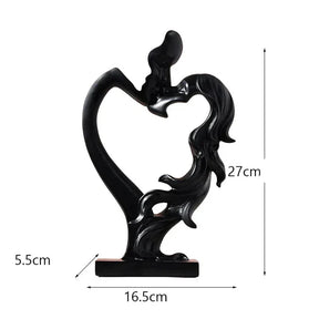 Escultura Nórdica de Casal se Beijando em Resina para Sala KBN