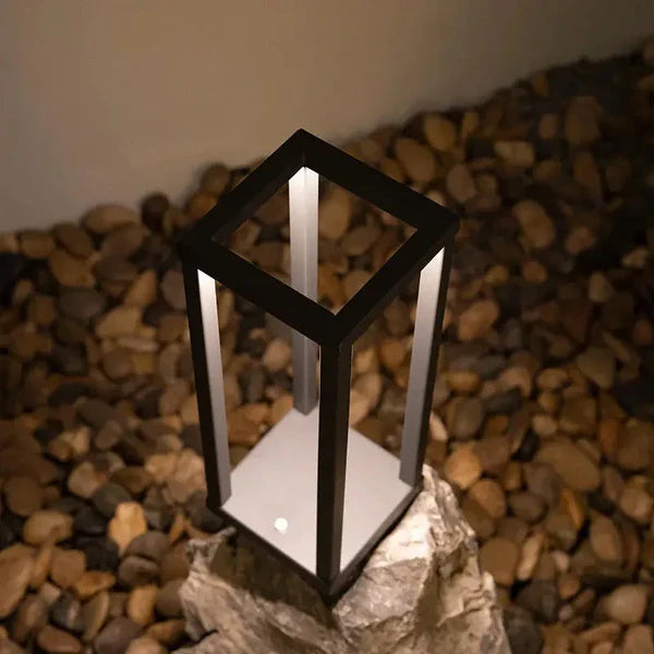 Luminária LED Sem Fio com Toque e Bateria Recarregável KBN