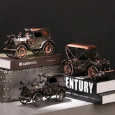 Miniatura de Carro Antigo em Metal para Decoração Retrô KBN