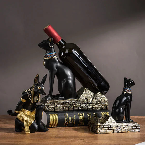 Suporte para Vinho Anúbis em Resina Estilo Egípcio KBN