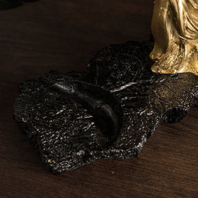 Suporte para Vinho Cavalo de Guerra em Resina Dourada KBN
